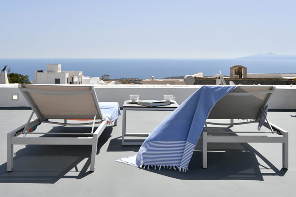 thiro-santorini-villas-contact-4
